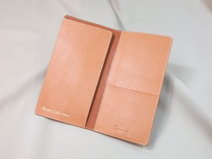 シンプルな長財布