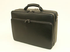 「スリーポケッツ」