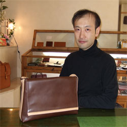 ショルダーバッグ「コラム」