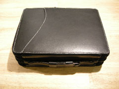 ３部屋の紳士用クラッチバッグ