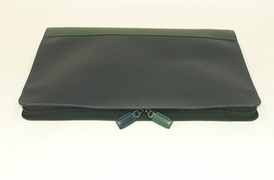 ファスナータイプクラッチ