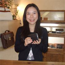 「カードたくさん二つ折札入れ」