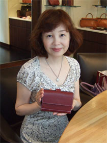 現在お使いの、ふたつ折財布を再現したご注文