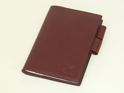 オリジナルマークをお入れしたバタフライタイプの手帳カバー