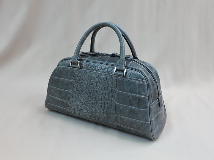 実際のオーダー例 イタリア製クロコダイル型押し革のハンドバッグ - 鞄 