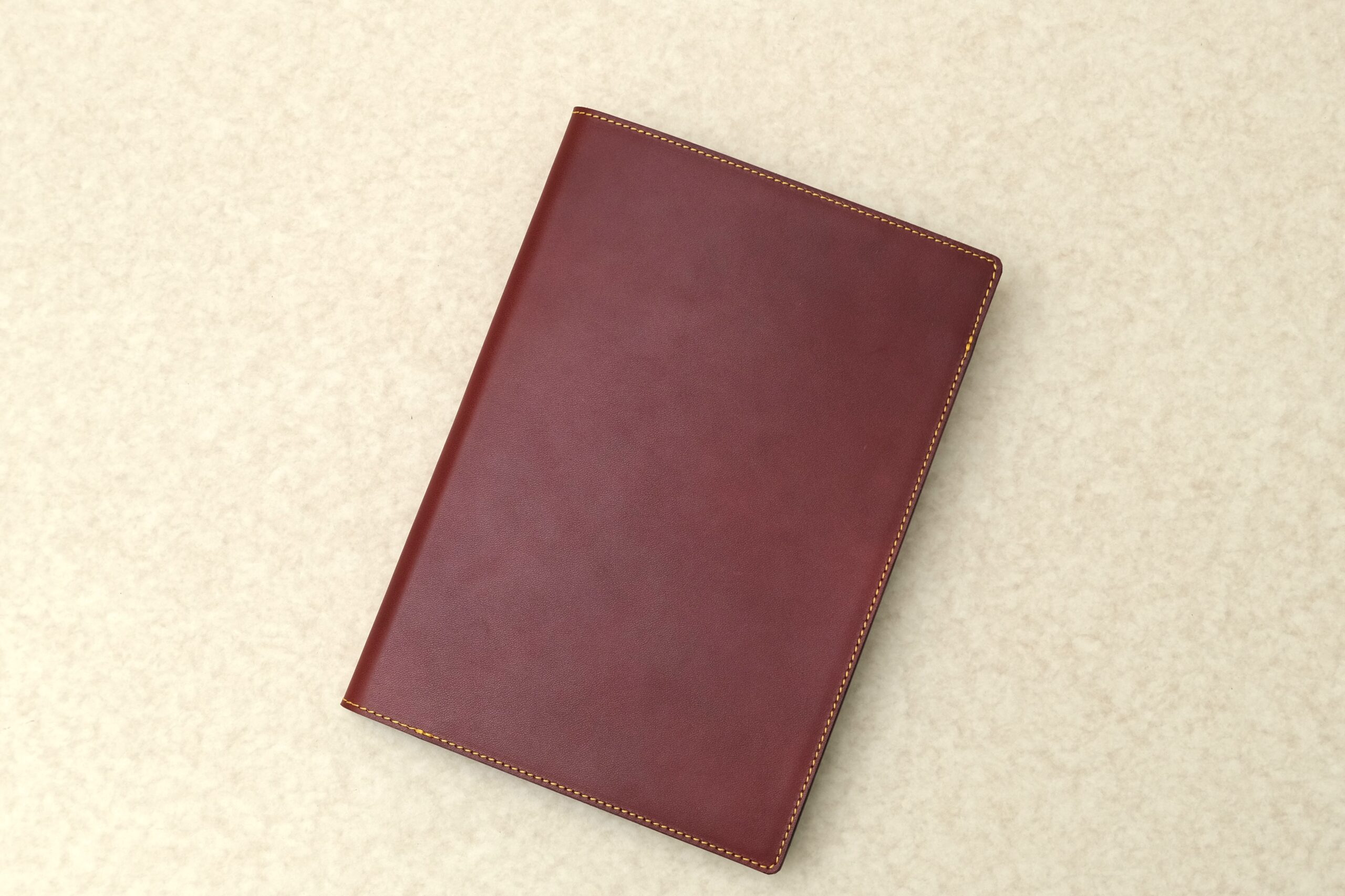 開いたらハッとするA5手帳カバー　251003