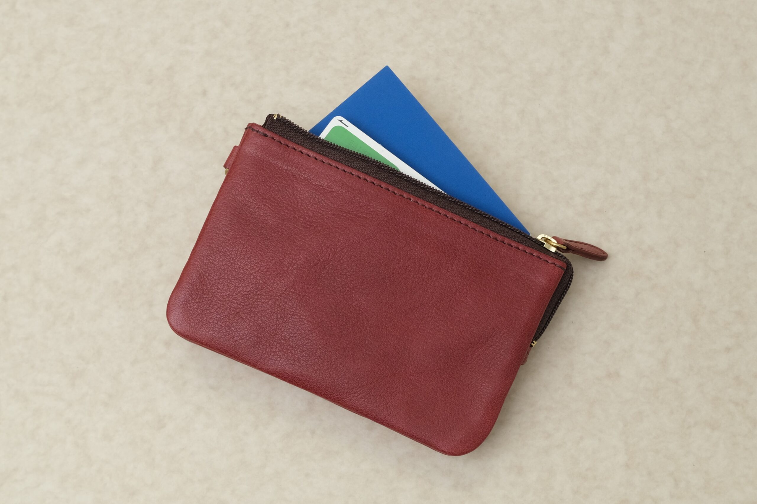 財布や名刺入れに…5部屋のポーチ　251102