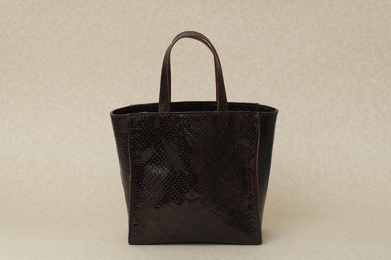 5月8日公開の映画「未来」、完成披露上映会へ持って行ったミニトート