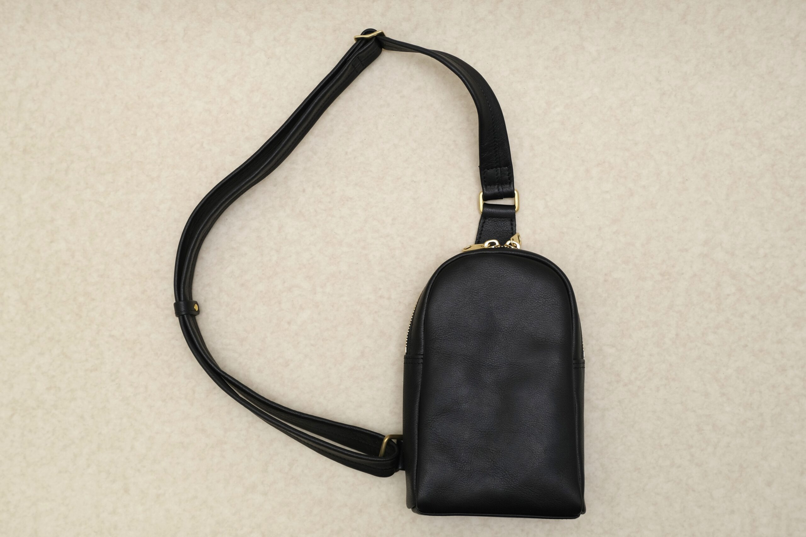 フルオーダーメイド、サイズにこだわったボディバッグ260105